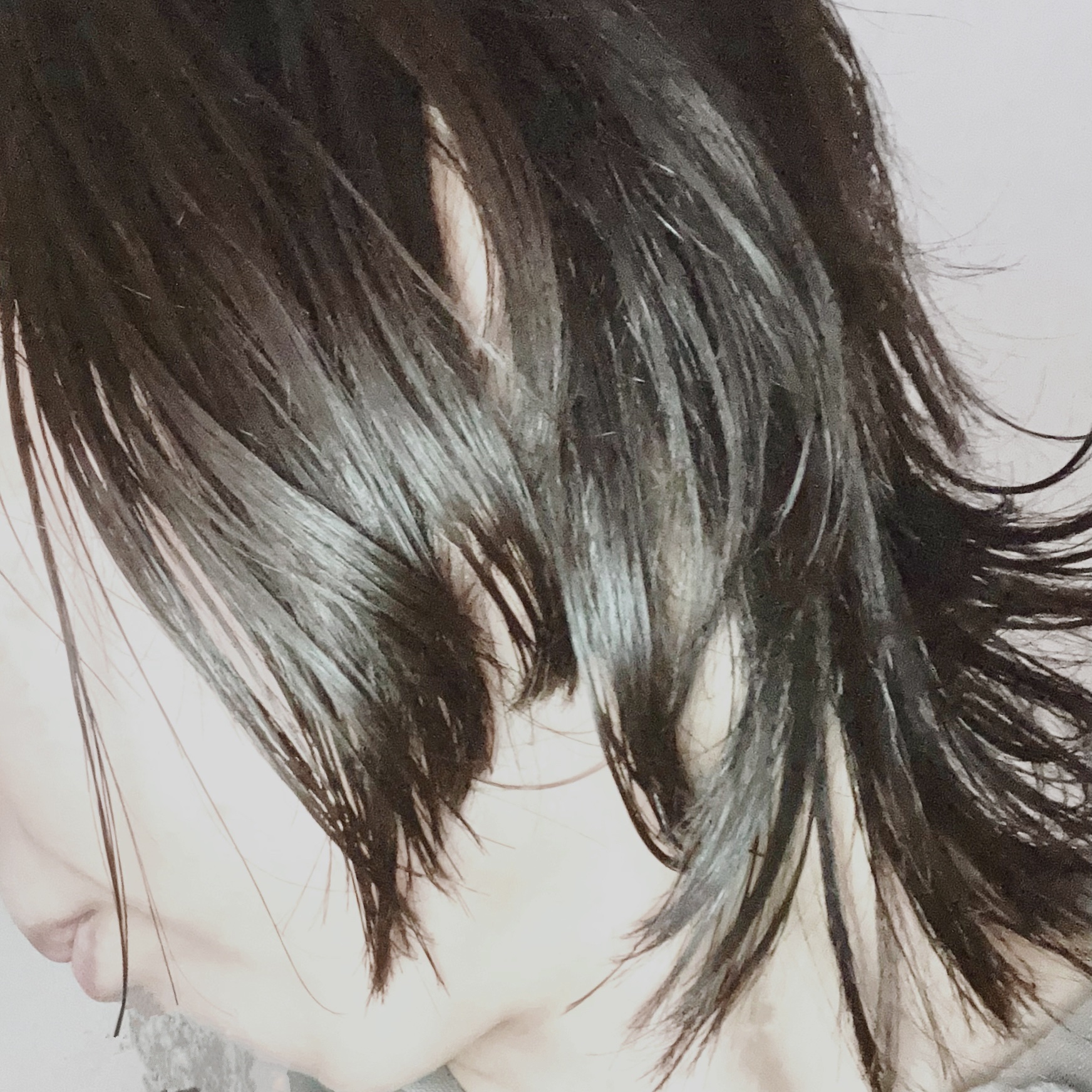 スタイリングオイル<タイト＆ウェット>/COHARU/ヘアオイルを使ったクチコミ（3枚目）