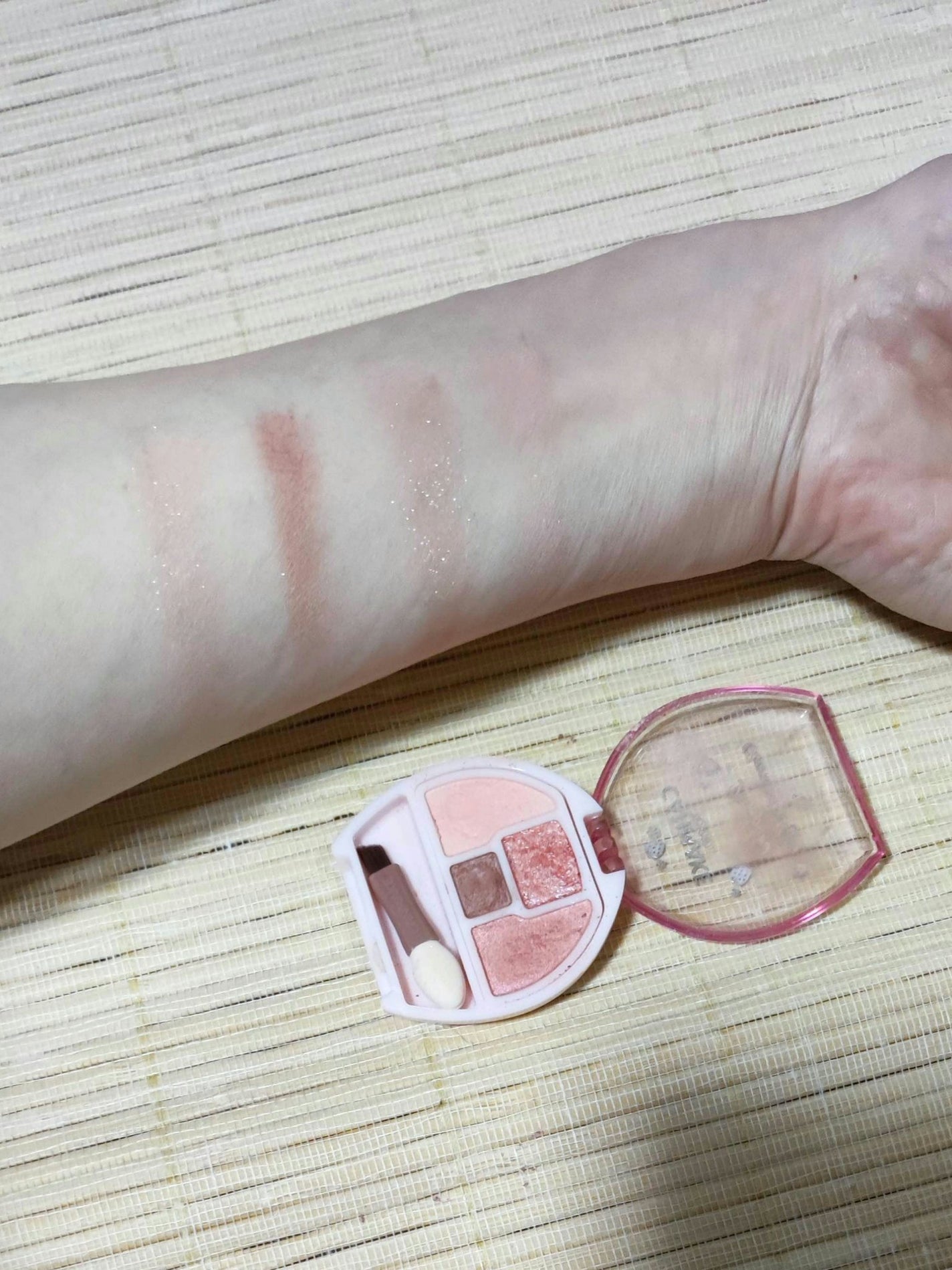 プランぷくコーデアイズ/キャンメイク/パウダーアイシャドウを使ったクチコミ(2枚目)