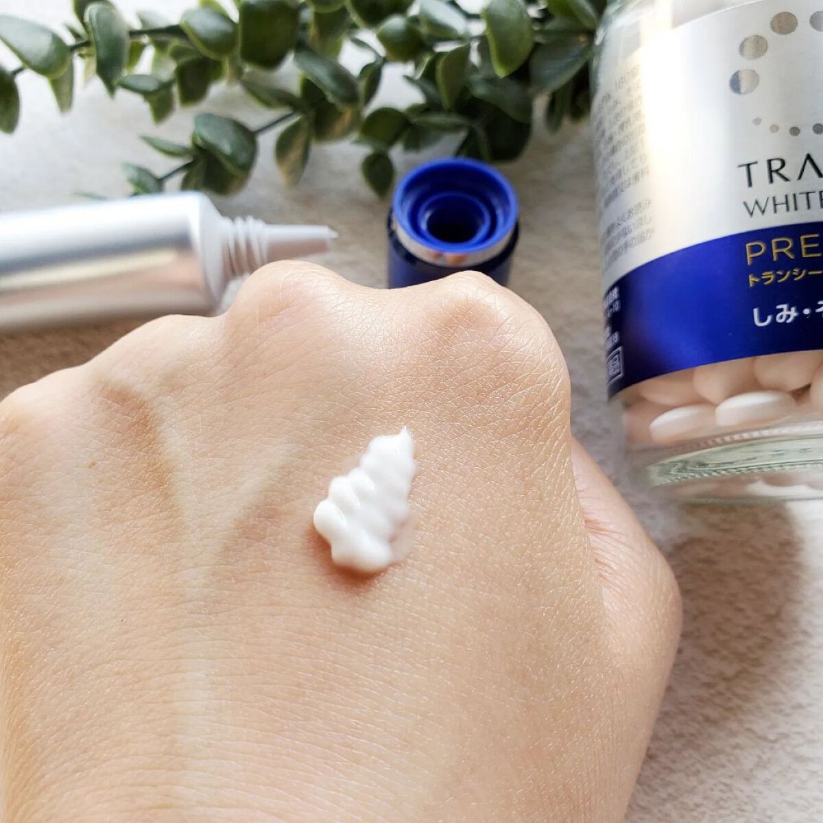 ホワイトCプレミアム(医薬品)/トランシーノ/その他を使ったクチコミ（2枚目）