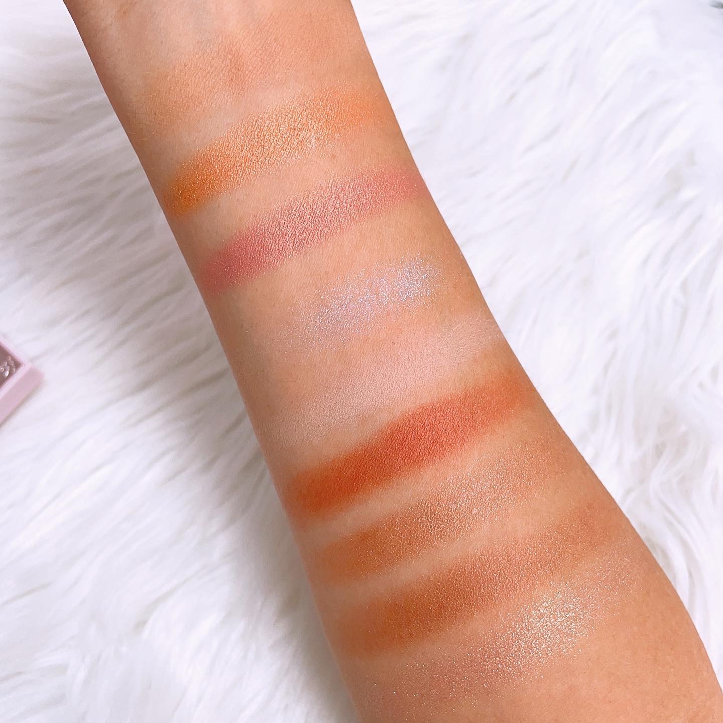 シャインユー アイシャドウパレット 02 黄昏時に煌めく木曜日/frunflynn/アイシャドウパレットを使ったクチコミ（2枚目）