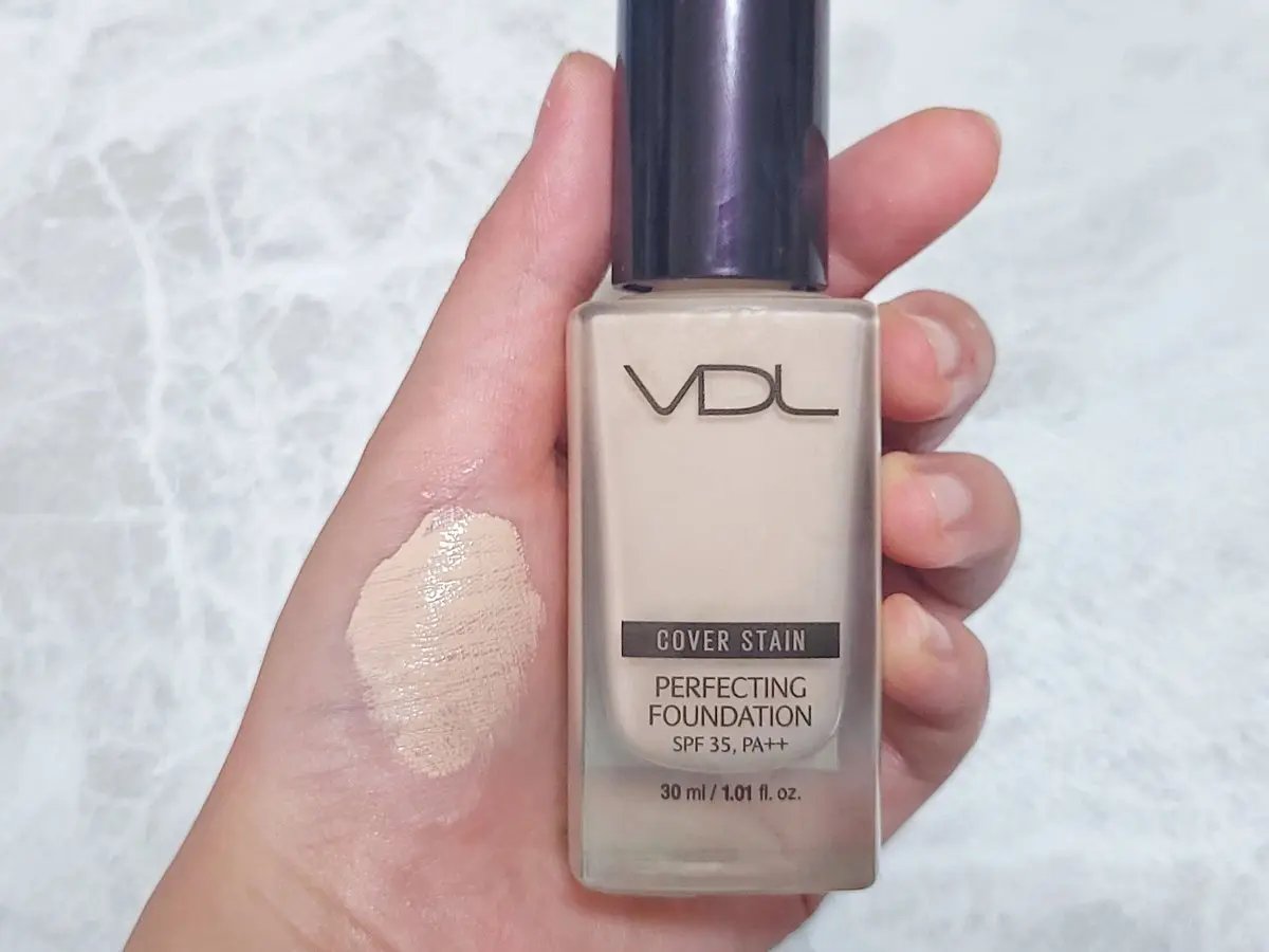 カバーステイン パーフェクティング ファンデーション/VDL/リキッドファンデーションを使ったクチコミ（3枚目）