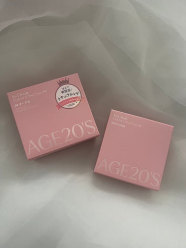  AGE20’S　ヴェールヌーディ エッセンスパクトグロウ

ピンクのコンパクトが可愛いファンデーションです🩷

AGE20’Sは使用したことがあるのですがこちらの商品は初めてです☺️
程よいツヤ感もあ
