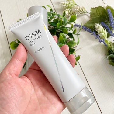 DISM ディズム オールインワンジェルのクチコミ「
化粧水・乳液・美容液・
クリーム・マスクの5in1ジェル✨

半透明のジェルで、
肌に付ける.....」（1枚目）