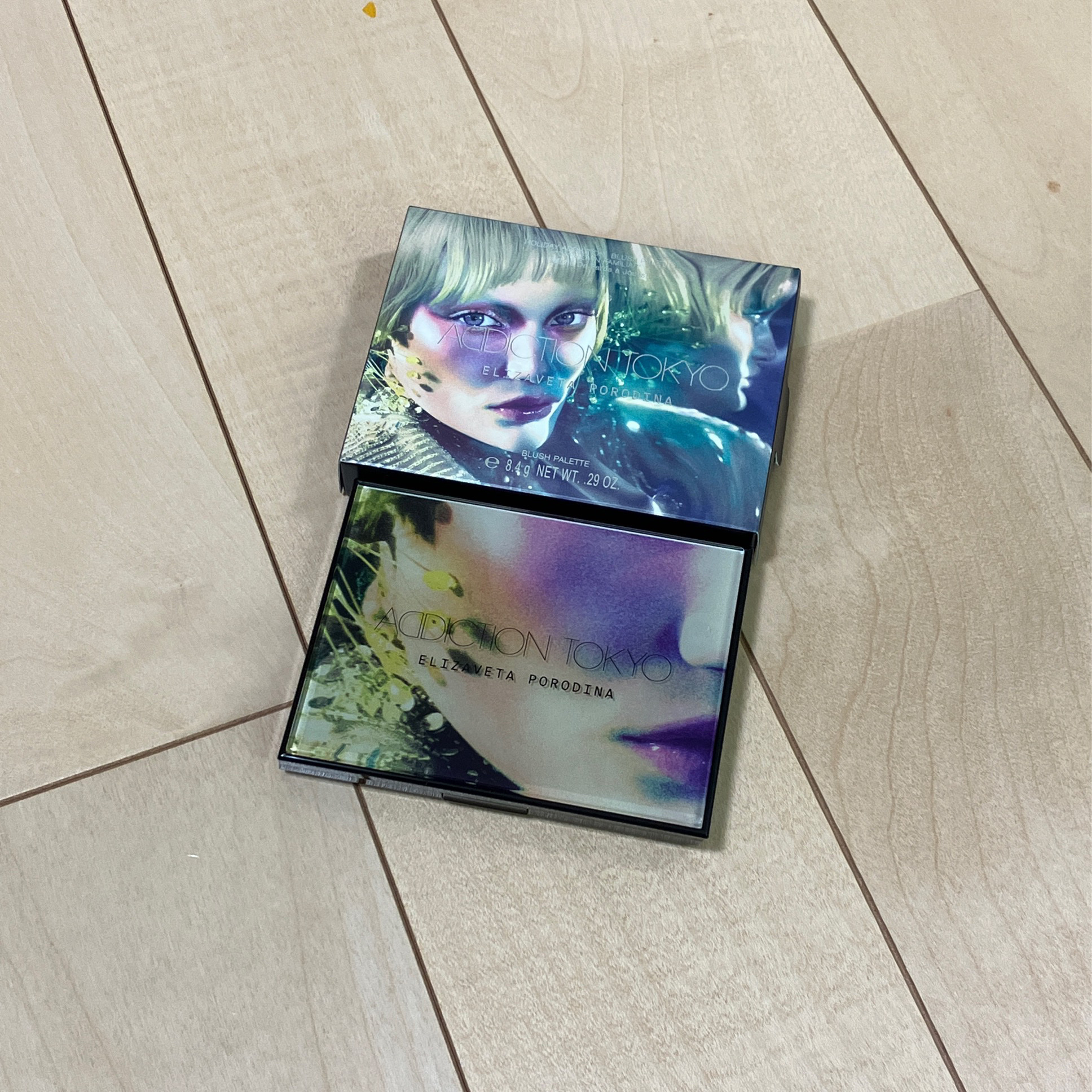 ホリデーアディクション ブラッシュ パレット “アンノウン ファミリア” 101 Never Ending/ADDICTION/パウダーチークを使ったクチコミ（1枚目）