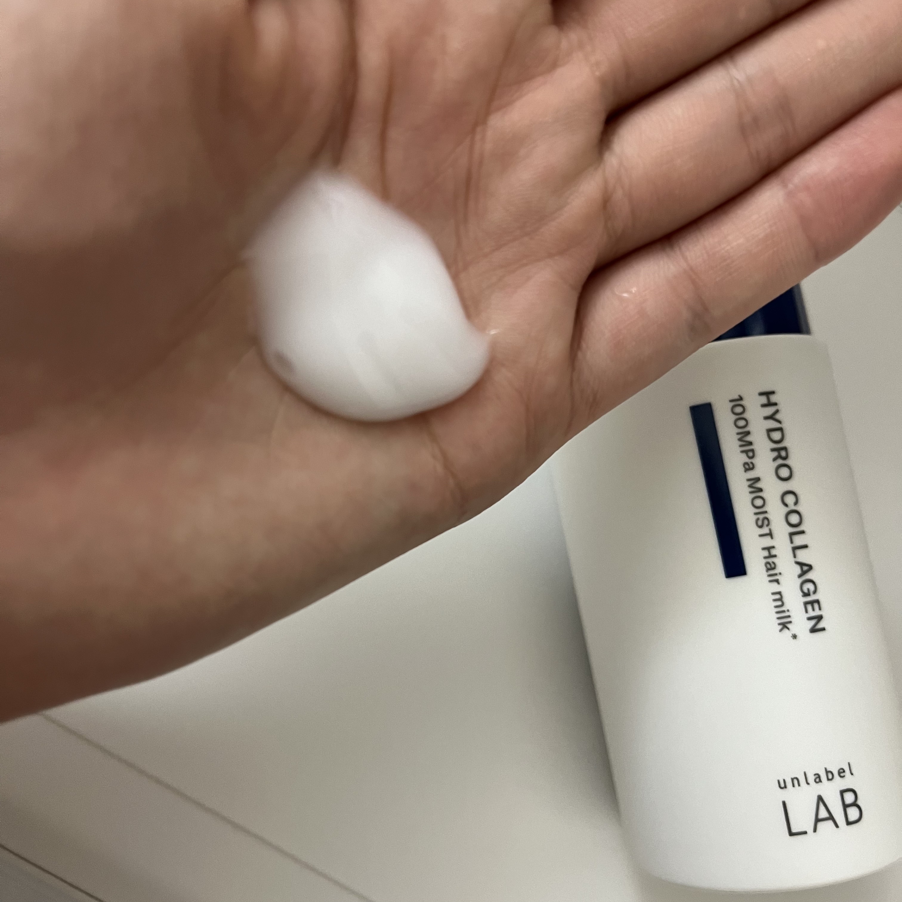  超高圧*¹浸透型ハイドロコラーゲン*⁸配合　集中美容液ヘアミルク/unlabel/ヘアミルクを使ったクチコミ（2枚目）