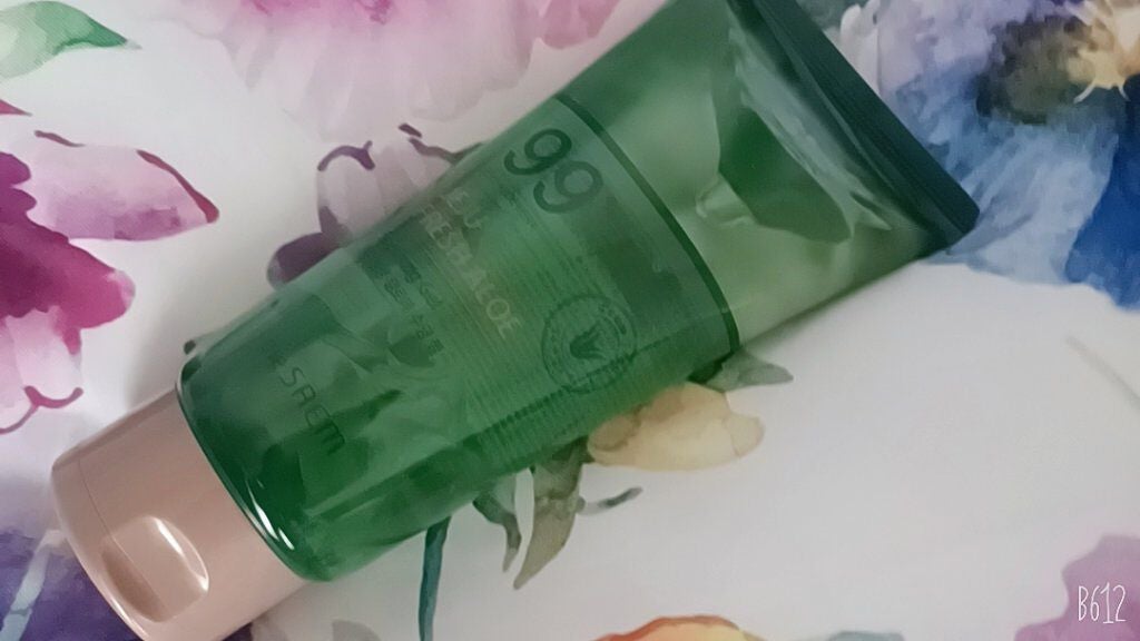 スーディング&モイスチャー アロエベラ92% スーディンジェル チューブ/ネイチャーリパブリック/ボディローションを使ったクチコミ(1枚目)