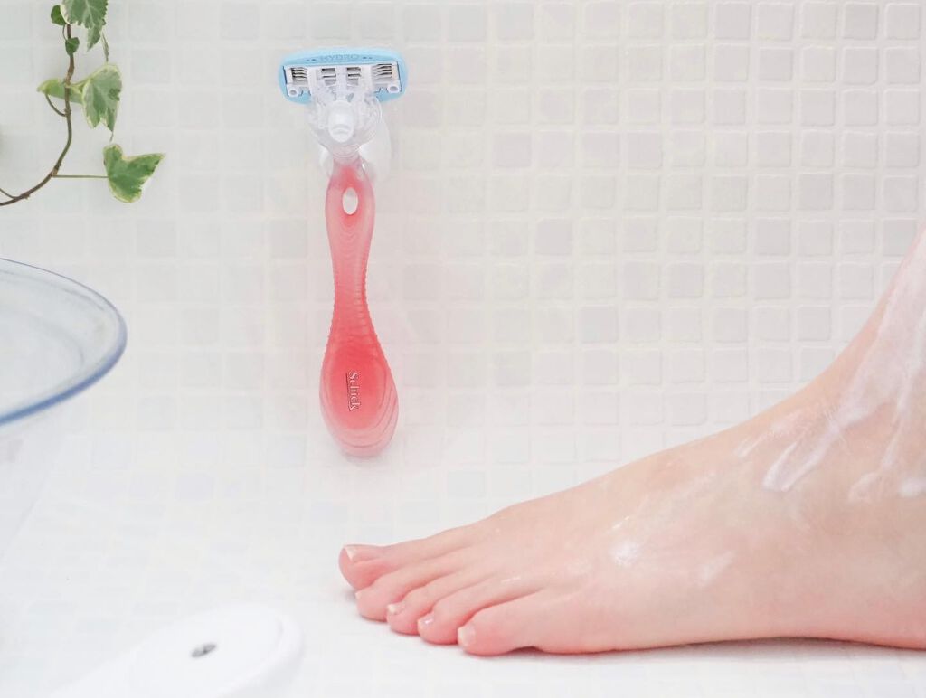 ハイドロシルク ホルダー （刃付き＋替刃１コ）/ハイドロシルク/シェーバーを使ったクチコミ（1枚目）