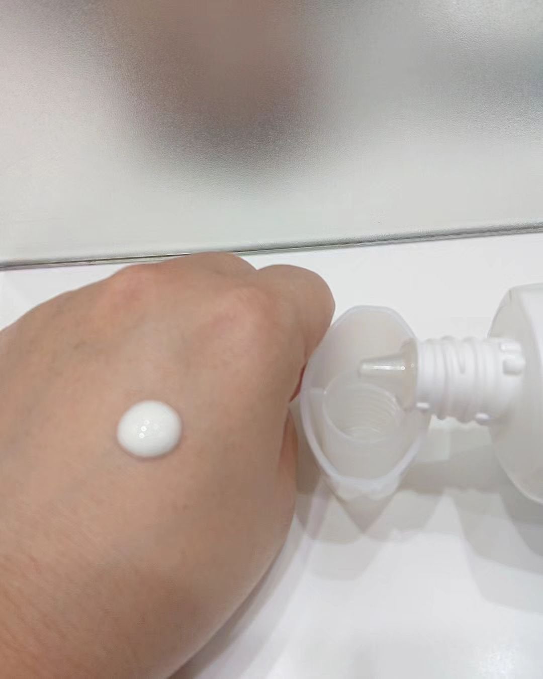 スキンアクア スーパーモイスチャージェル/スキンアクア/日焼け止めジェルを使ったクチコミ(2枚目)