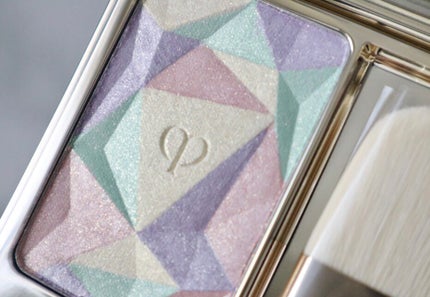 ル・レオスールデクラ /クレ・ド・ポー ボーテ/パウダーハイライトを使ったクチコミ(6枚目)