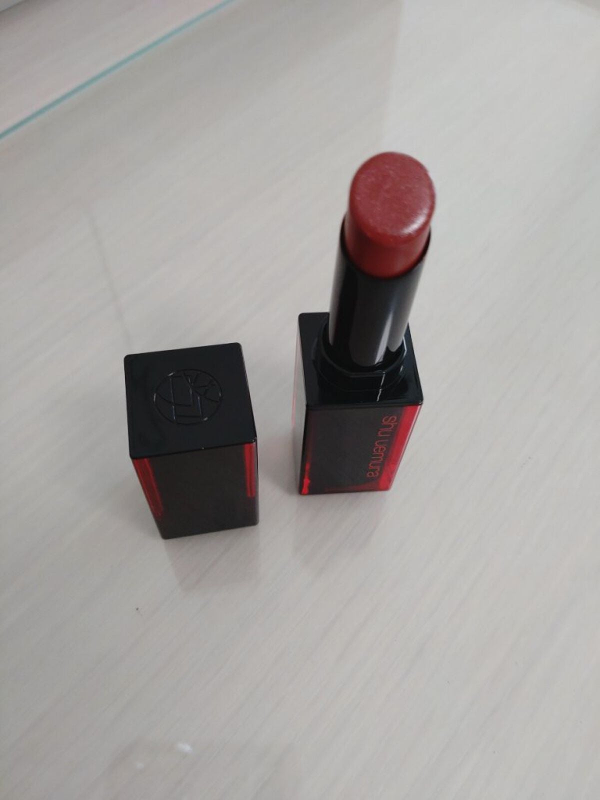 ルージュ アンリミテッド アンプリファイド ラッカー/shu uemura/口紅を使ったクチコミ(4枚目)