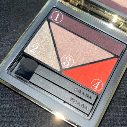 ダイメンションズ マルチエフェクト アイシャドウ/PRADA BEAUTY/アイシャドウパレットを使ったクチコミ(2枚目)