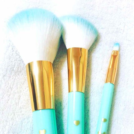 春姫 ファンデーションブラシ/DAISO/メイクブラシを使ったクチコミ(4枚目)