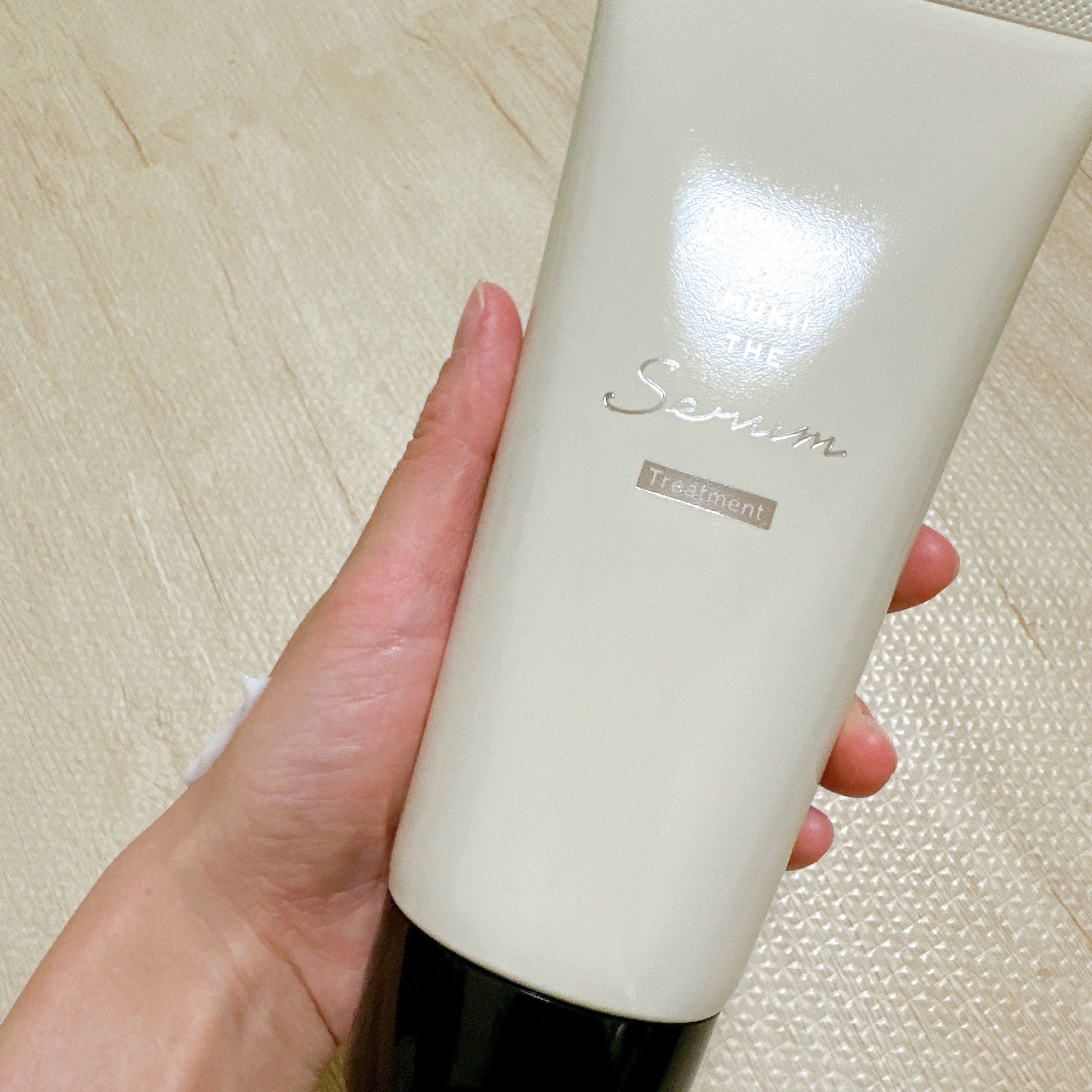 試してみた】mukii ミューキー ザ セラム トリートメントの効果・髪質