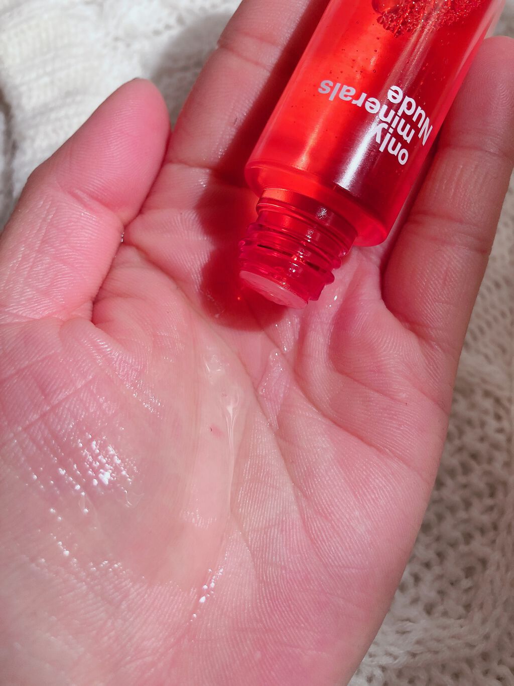 Nude バウンシーエッセンスローション/ONLY MINERALS/化粧水を使ったクチコミ（2枚目）