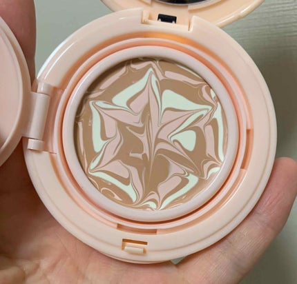 フォトレディ キャンディッド ウォーター エッセンス コンパクト ファンデーション/REVLON/クリーム・エマルジョンファンデーションを使ったクチコミ(2枚目)