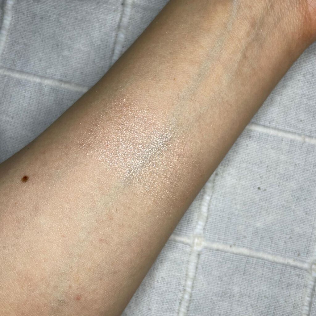 パールグロウハイライト/CEZANNE/パウダーハイライトを使ったクチコミ(4枚目)