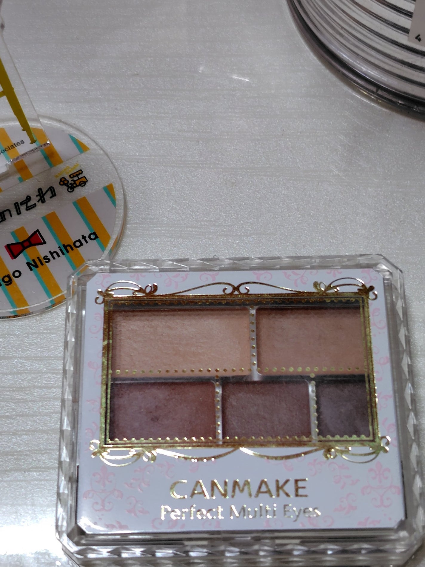 パーフェクトマルチアイズ/キャンメイク/アイシャドウパレットを使ったクチコミ(2枚目)