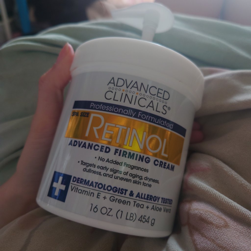 ✨ADVANCED CLINICALS レチノールアドバンスドファーミングクリーム✨
前からSNSでバズったりしているのをよく見かけてずっと気になっていたADVANCED CLINICALSのレチノール

iherbで1400円くらいで購入