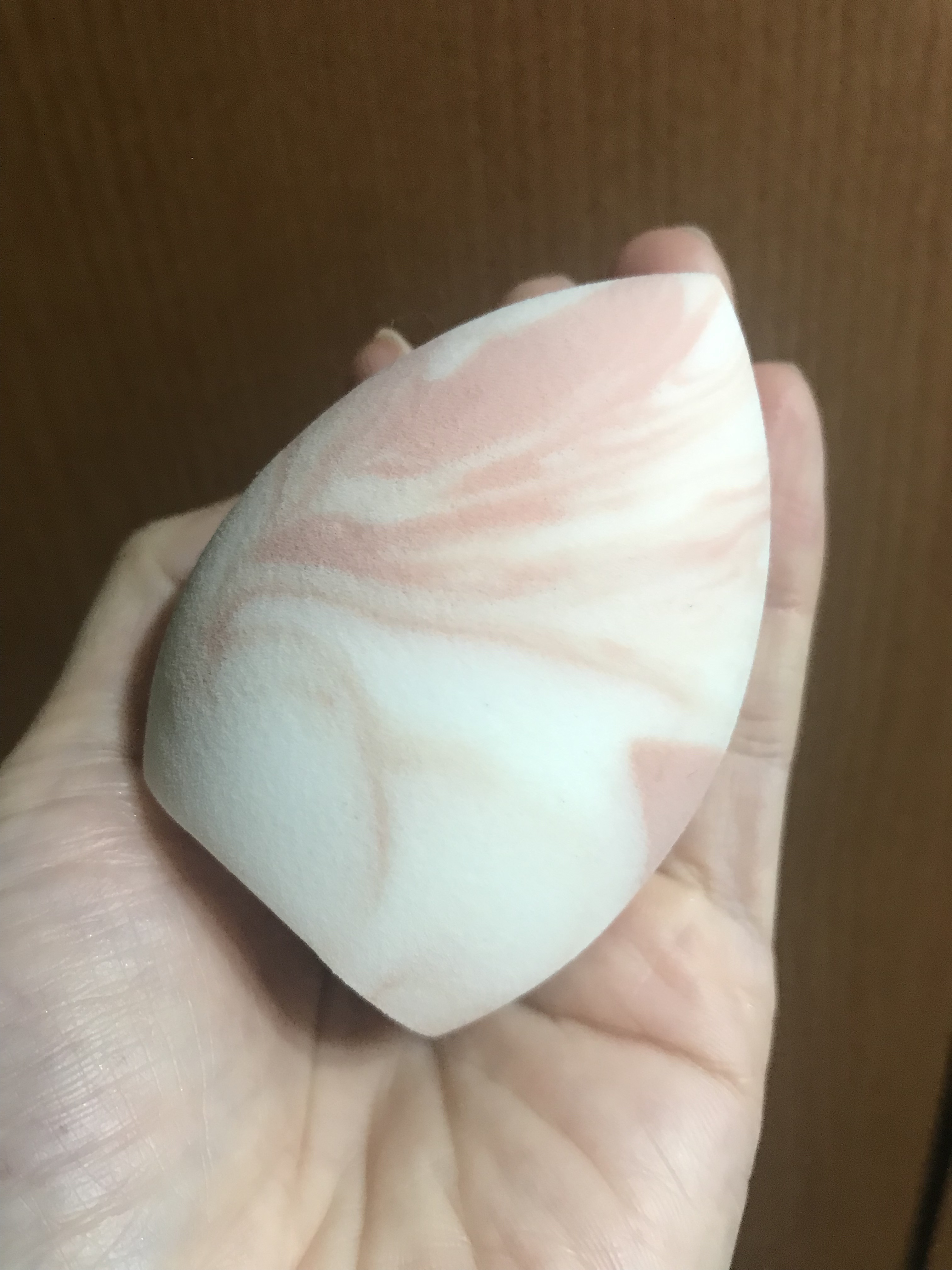 ファンデーションスポンジ（マーブル風）/DAISO/パフ・スポンジを使ったクチコミ（2枚目）