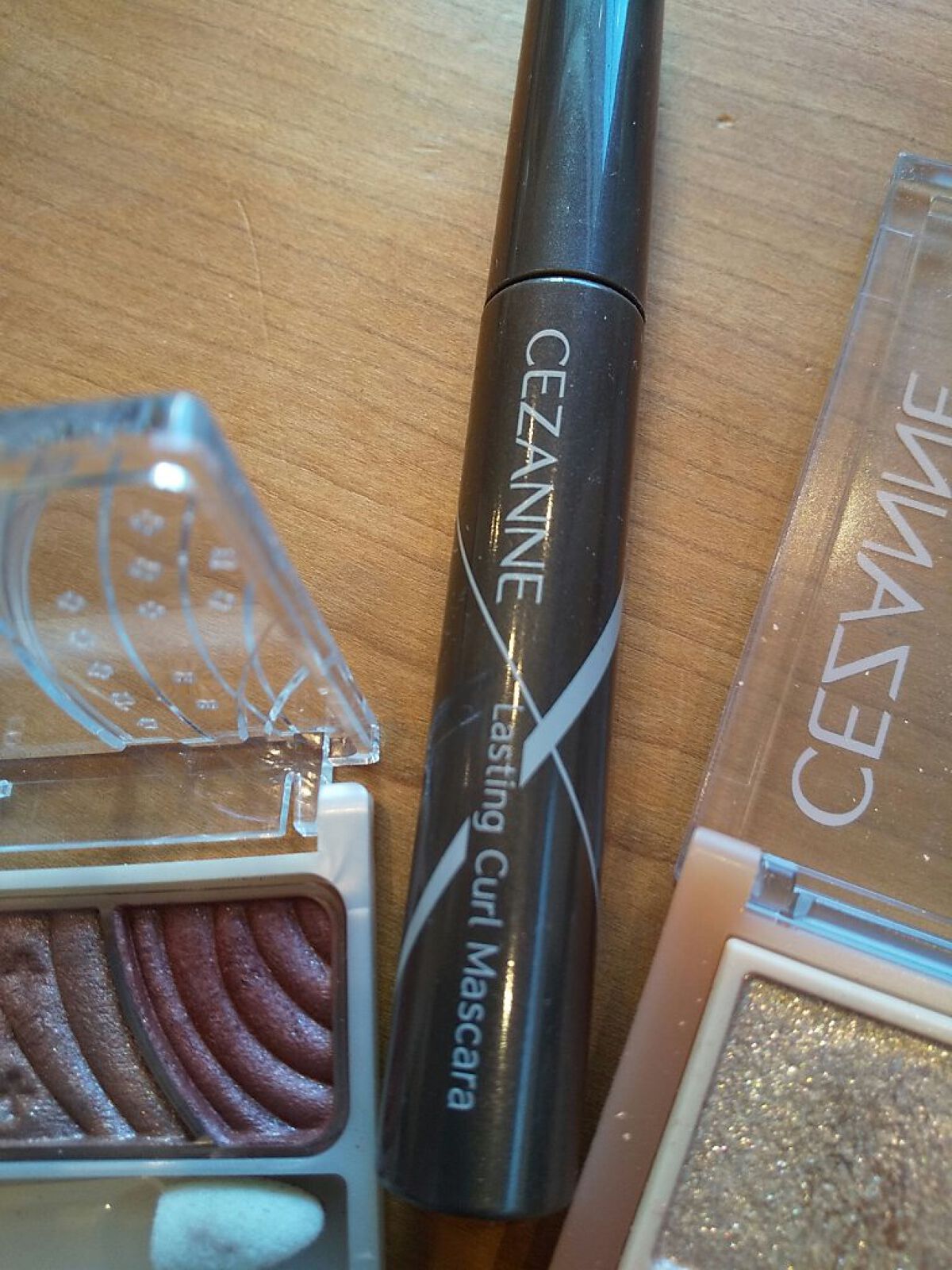 トーンアップアイシャドウ/CEZANNE/アイシャドウパレットを使ったクチコミ（3枚目）