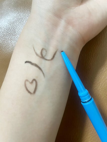 「密着アイライナー」極細クリームペンシル/デジャヴュ/ペンシルアイライナーを使ったクチコミ(2枚目)