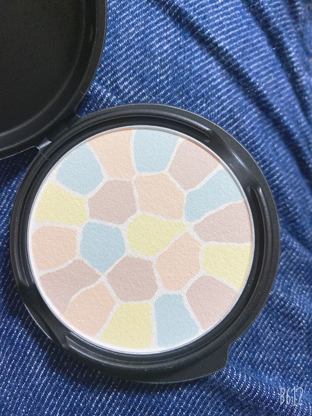 ラ プードル オートニュアンス/Elégance/プレストパウダーを使ったクチコミ(3枚目)