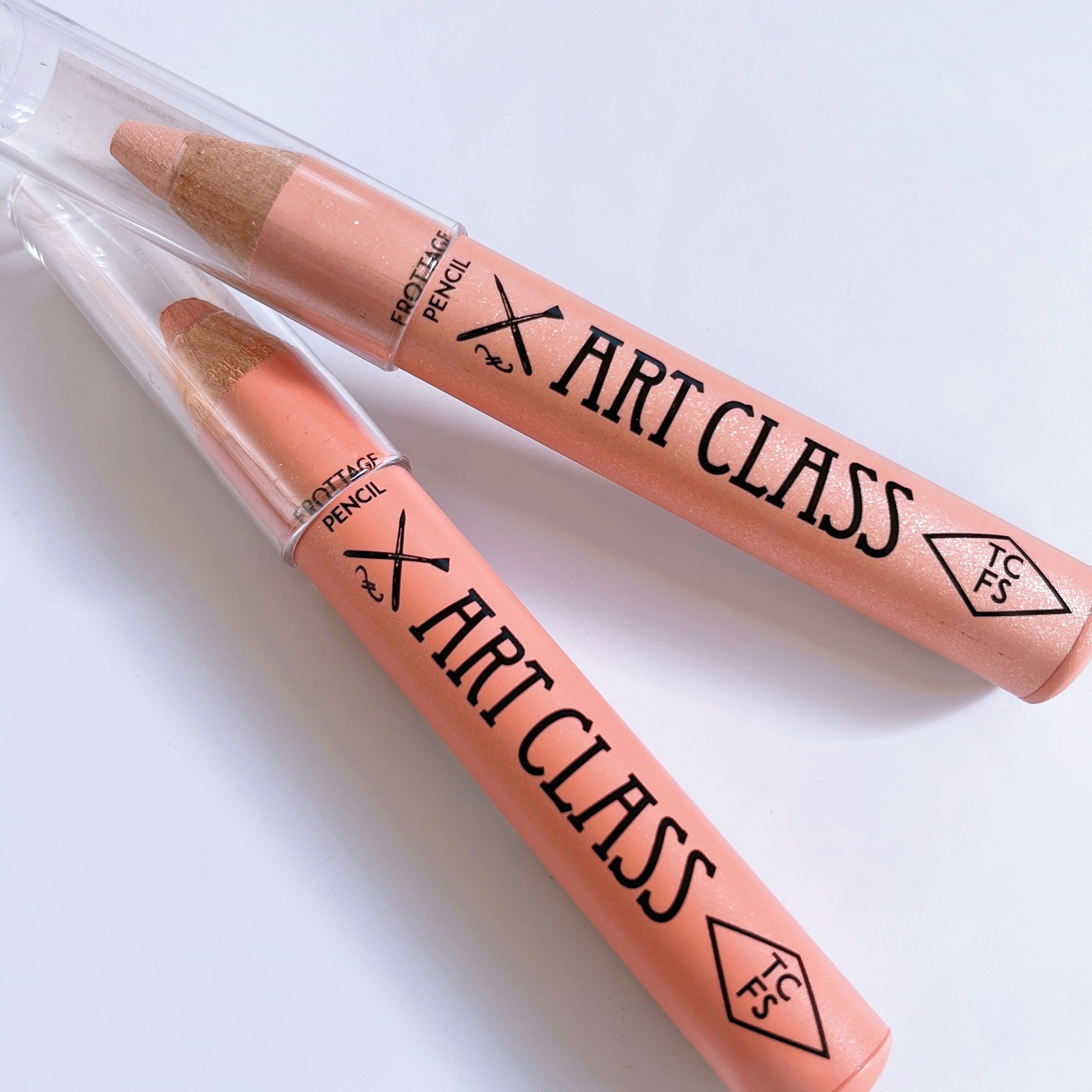 アートクラス フロッタージュペンシル/too cool for school/スティックアイシャドウを使ったクチコミ（2枚目）