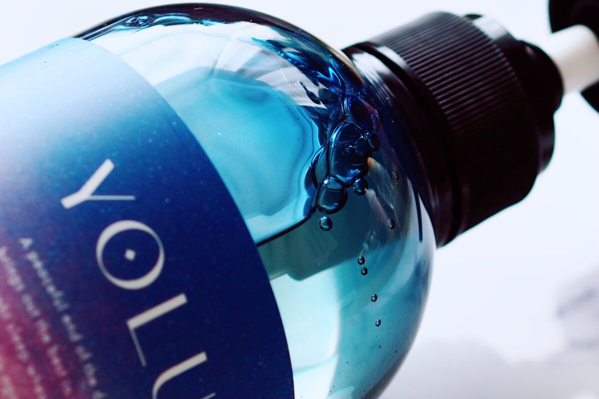 カームナイトリペアシャンプー／トリートメント/YOLU/市販シャンプーを使ったクチコミ（3枚目）