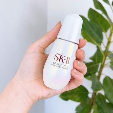 SK-II ジェノプティクス ウルトオーラ エッセンスのクチコミ「\翌朝に感動、美白の限界突破/

朝起きた時に、今日顔黄色がくすんでるな～？！っていう日ありま.....」（3枚目）