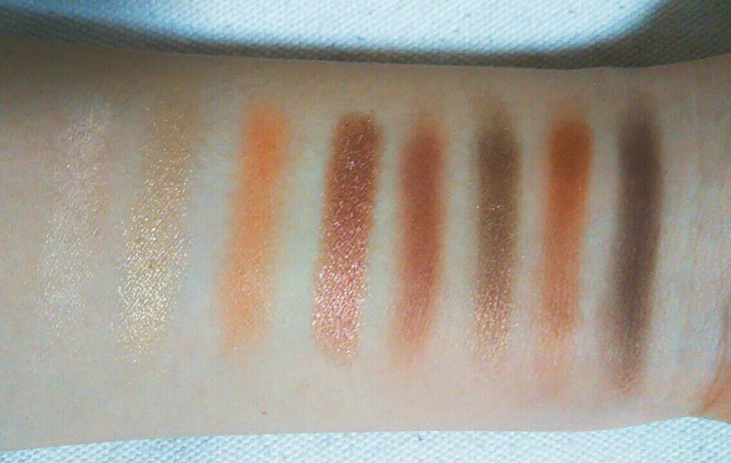 カラーステイ ルックス ブック パレット/REVLON/アイシャドウパレットを使ったクチコミ(3枚目)