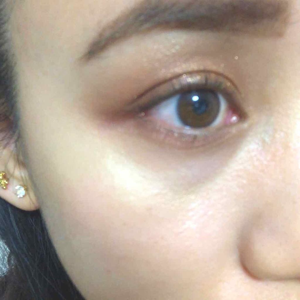 カラーチェンジ ルースピグメント/REVLON/単色アイシャドウを使ったクチコミ（2枚目）