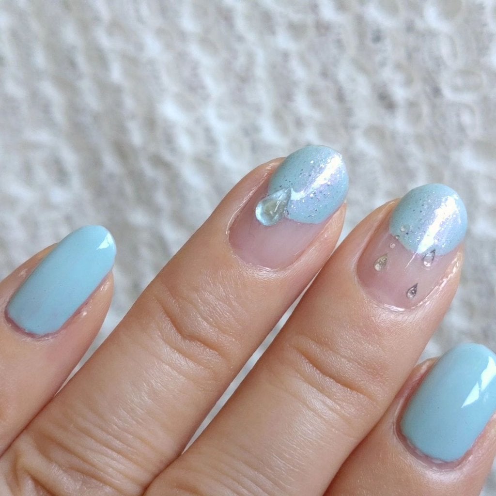 ミルクティ on LIPS 「✴✴#梅雨ネイル✴先月、ネイルホリック(@nailholic_..」(2枚目)