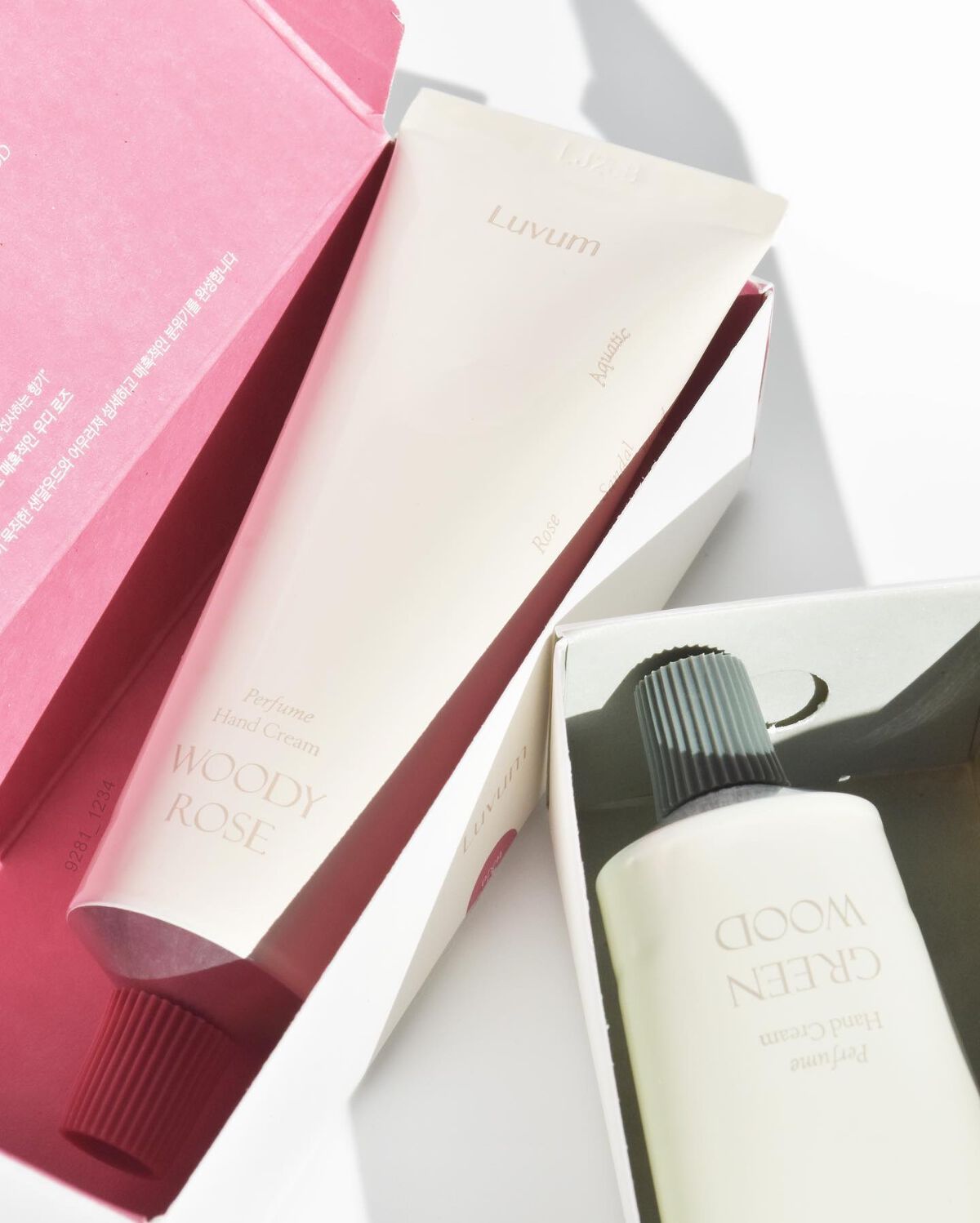 パフュームハンドクリーム グリーンウッド/Luvum/ハンドクリームを使ったクチコミ（1枚目）