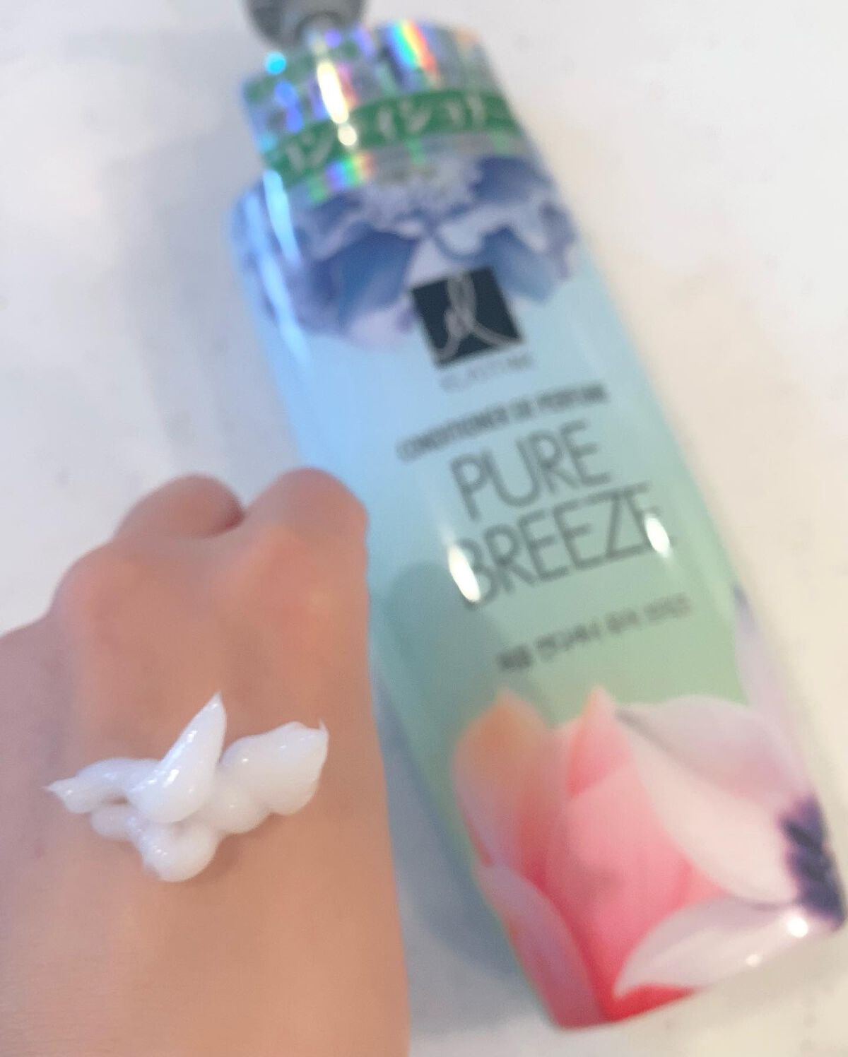 Perfume PURE BREEZE シャンプー／コンディショナー コンディショナー 600ml/ELASTINE/シャンプー・コンディショナーを使ったクチコミ（3枚目）