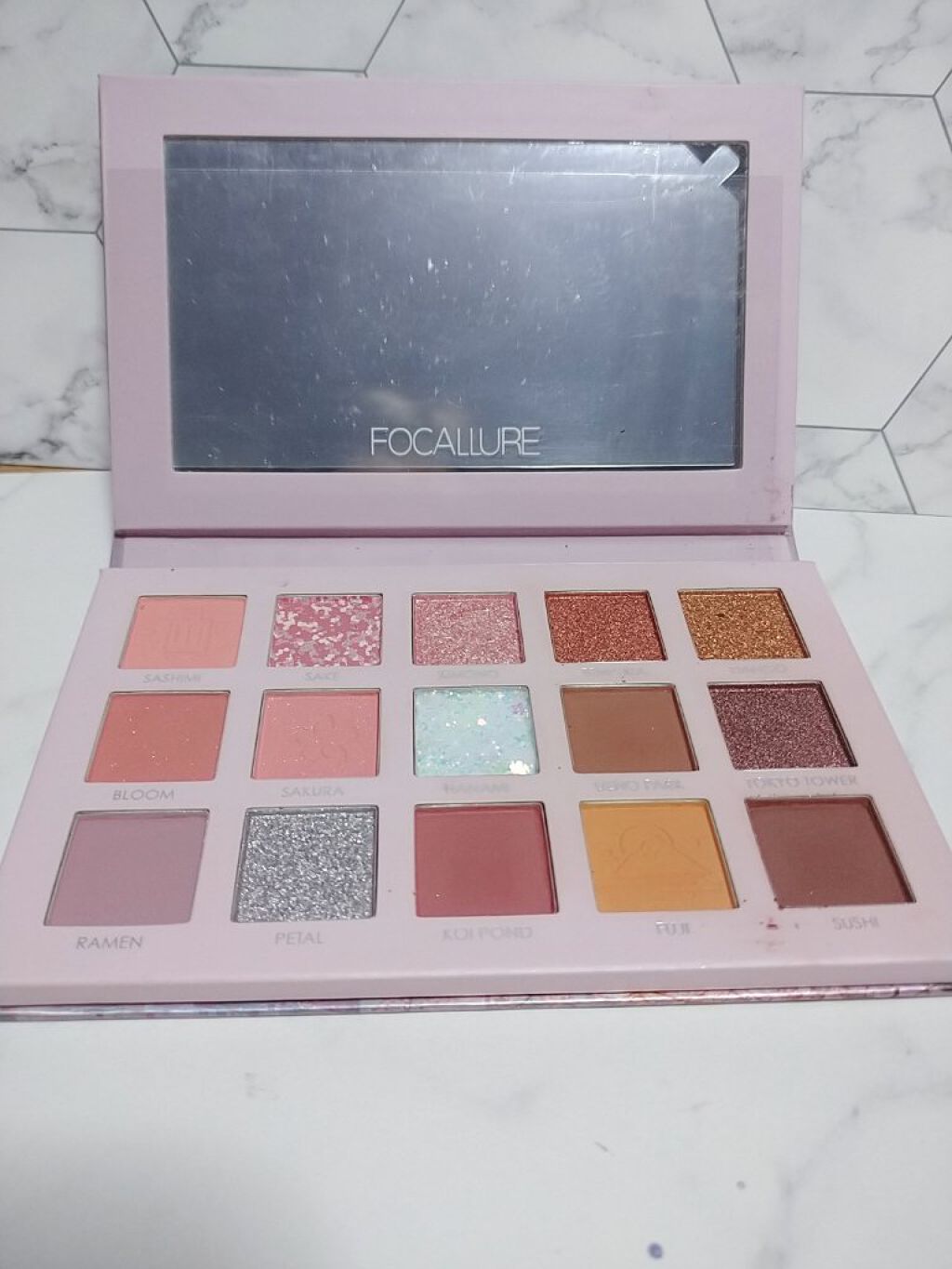 GO TRAVEL 15色アイシャドウパレット 07 トーキョー(hi Tokyo)/FOCALLURE/アイシャドウパレットを使ったクチコミ（2枚目）