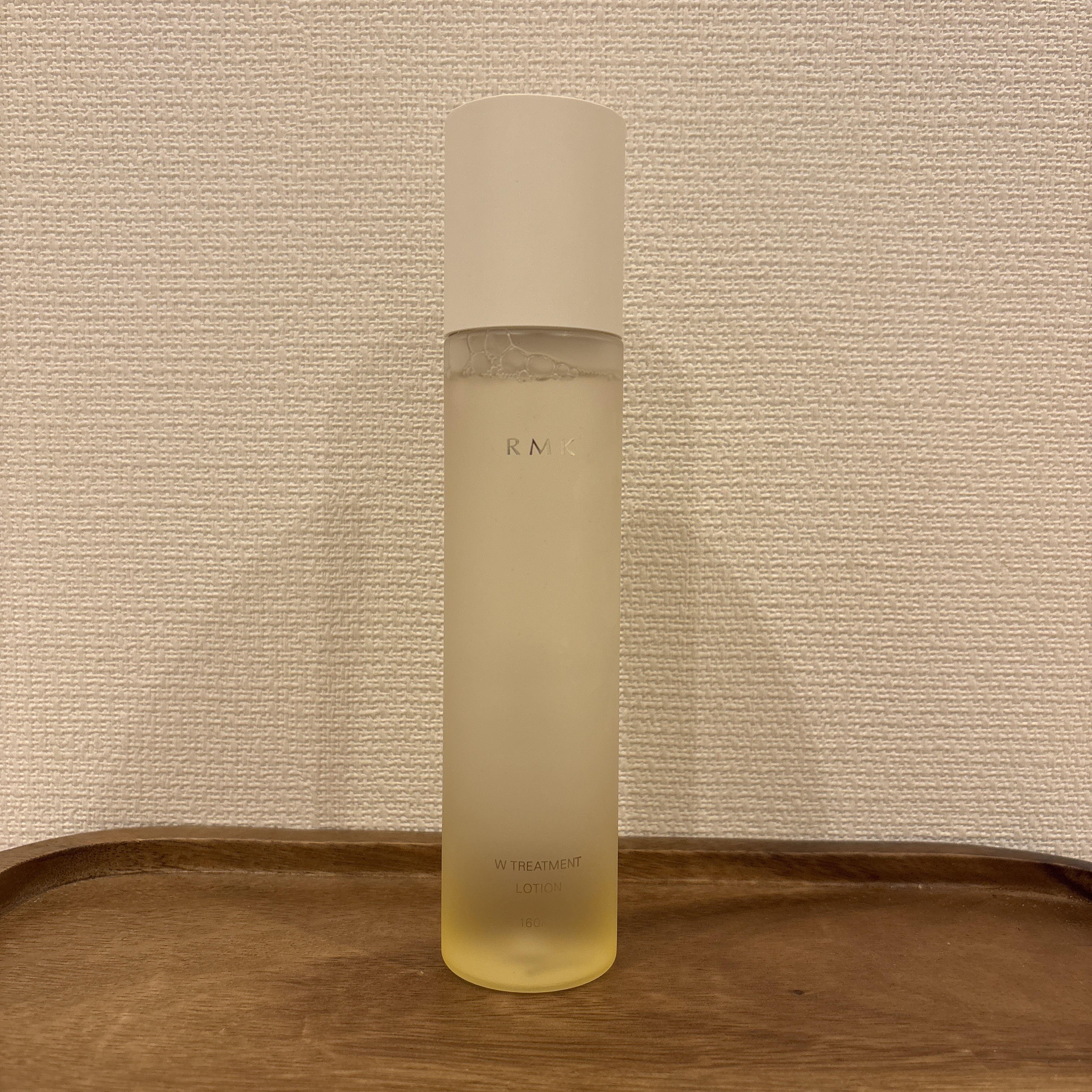 RMK
RMK Wトリートメント ローション

LIPS様のプレゼント企画にて使用させていただきました🎁素敵な企画をありがとうございます。

こちらの商品のポイントは

①柔らかなツヤ肌に導く水性と油性の「Wの保湿力」
②軽やかでみずみず