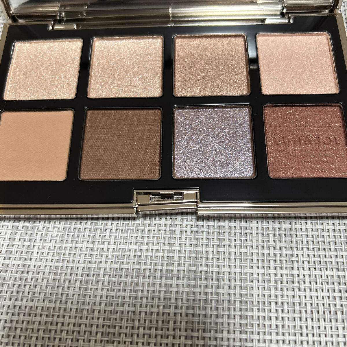 ライトリフレクティング プリズマティックパウダー/NARS/プレストパウダーを使ったクチコミ（3枚目）