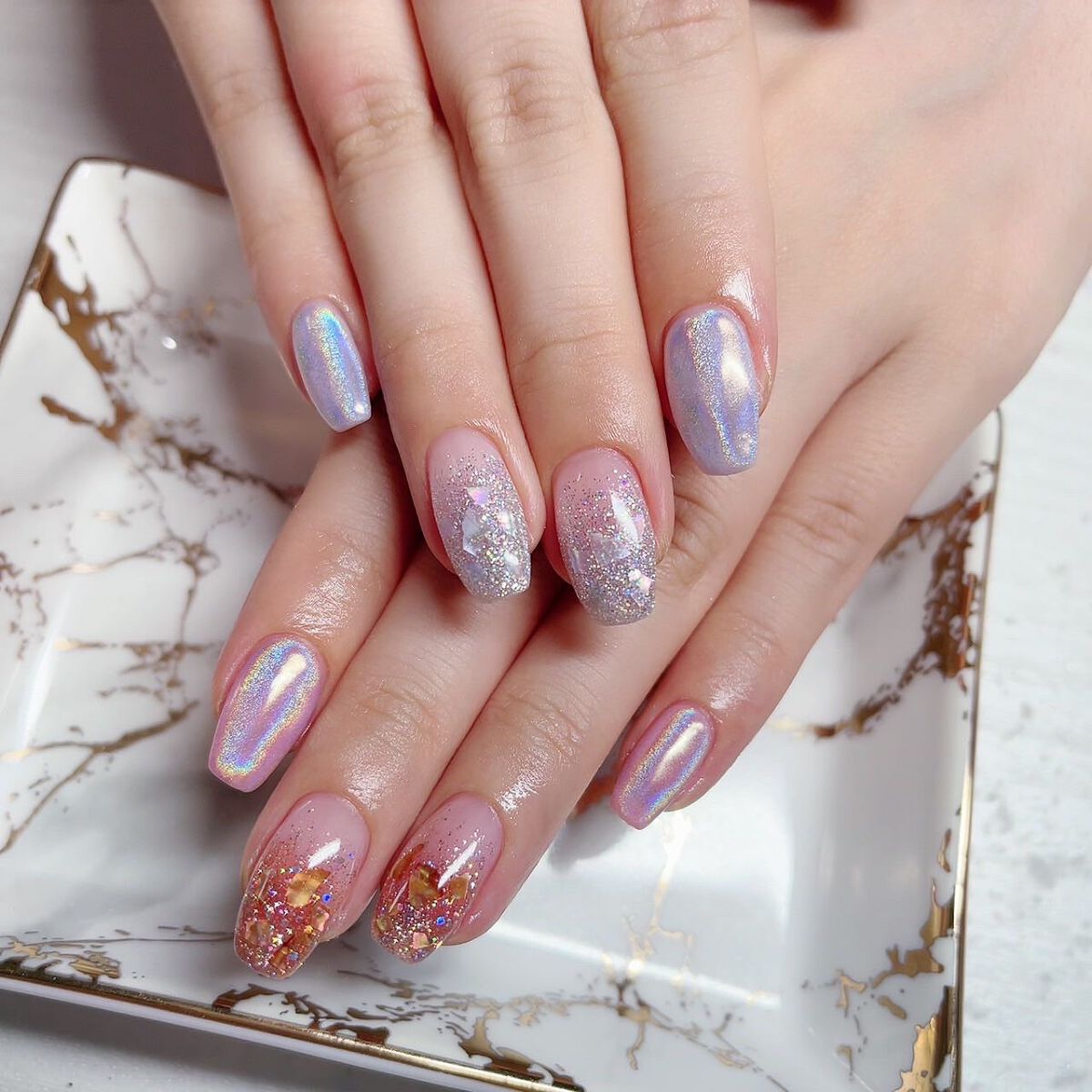 あさひ【フォロバします】 on LIPS 「毎回過去一って思うけど過去一可愛いネイル.#ユニコーンネイル#..」(2枚目)