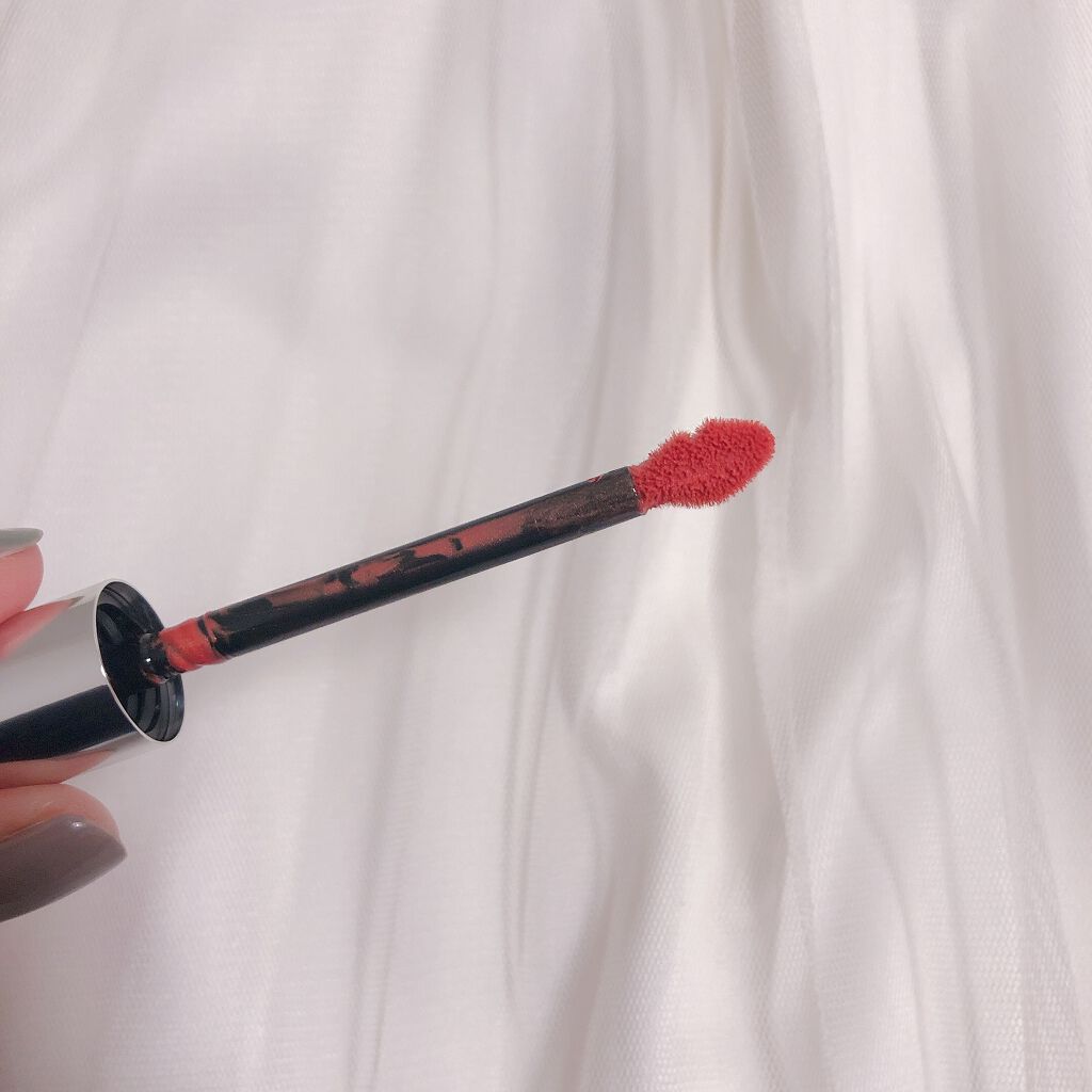 ヴォリュプテ ウォーター カラーバーム 03 ショーミーピーチ/YVES SAINT LAURENT BEAUTE/口紅を使ったクチコミ（2枚目）