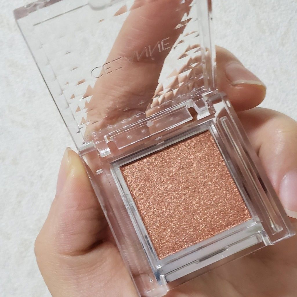 シングルカラーアイシャドウ/CEZANNE/単色アイシャドウを使ったクチコミ(4枚目)