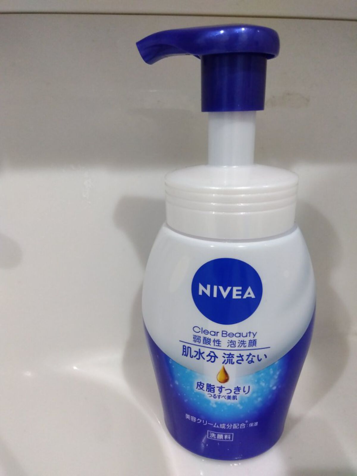 ニベア クリアビューティー弱酸性泡洗顔 皮脂すっきり 本体 150ml/ニベア/泡洗顔を使ったクチコミ（1枚目）