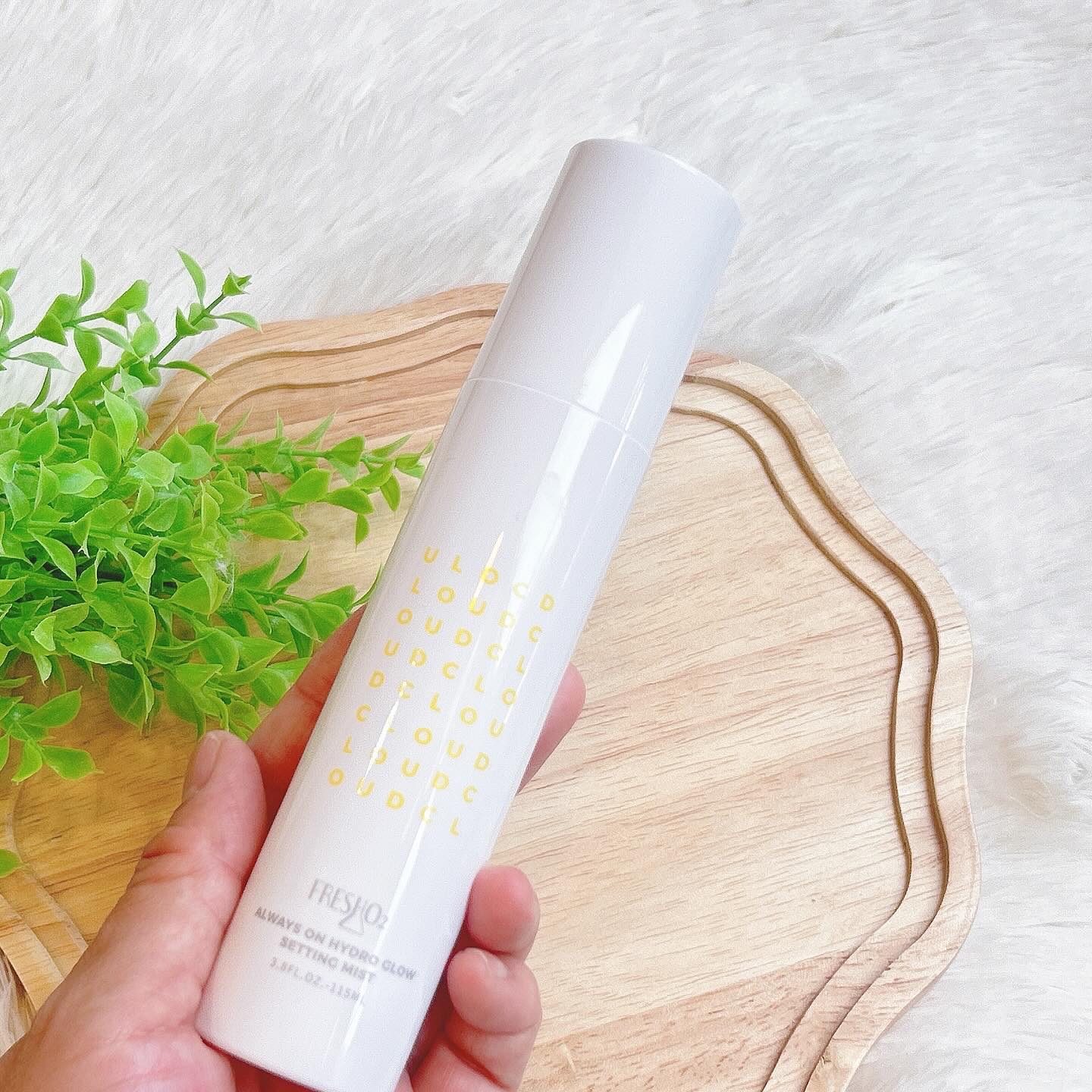 クラウドオールウェイズオン ハイドログロー メイクキー プミスト/FRESHO2/フィックスミストを使ったクチコミ（2枚目）