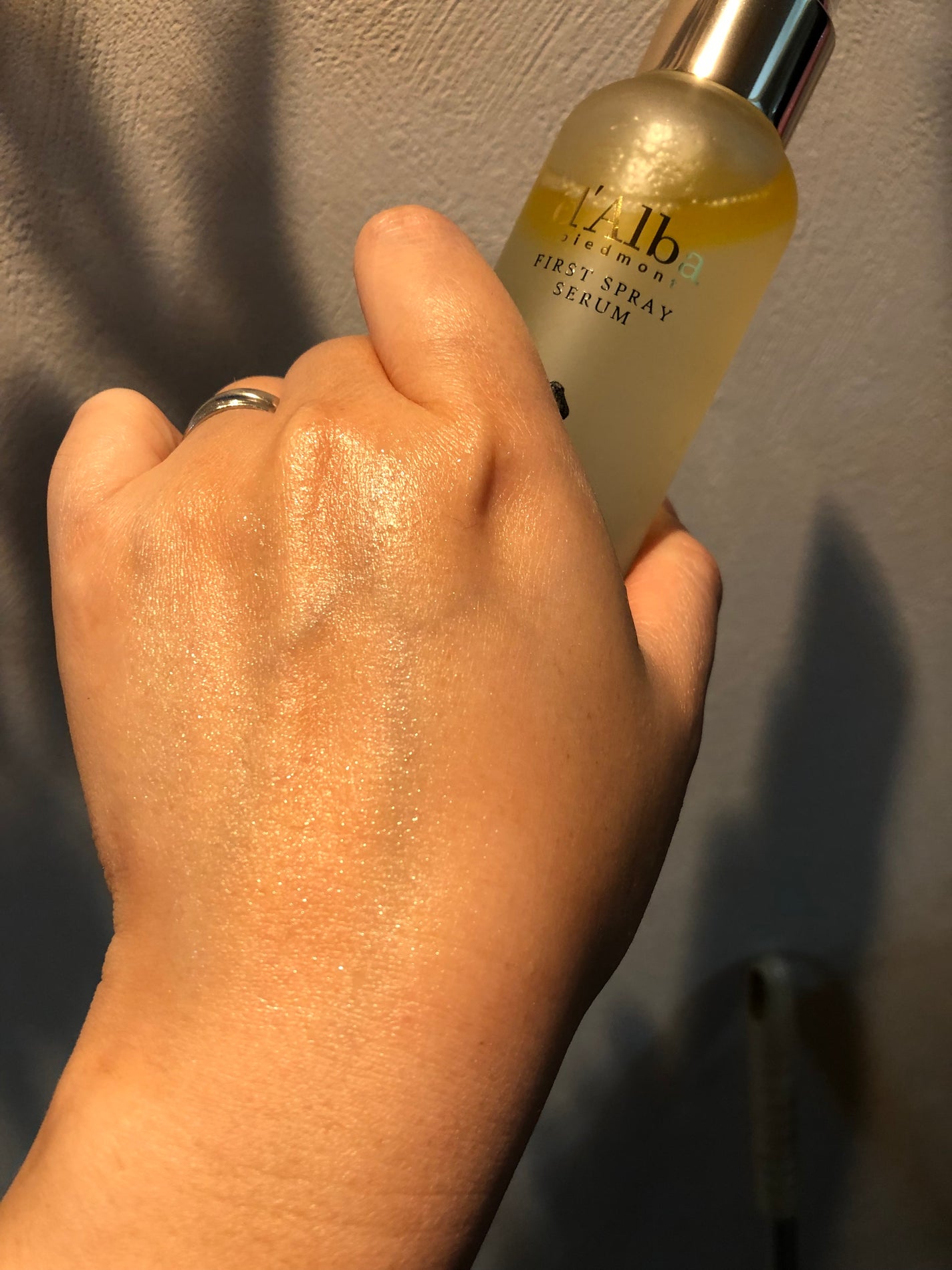 ダルバ ホワイトトリュフファーストスプレーセラム/ダルバ/ミスト状化粧水を使ったクチコミ(5枚目)