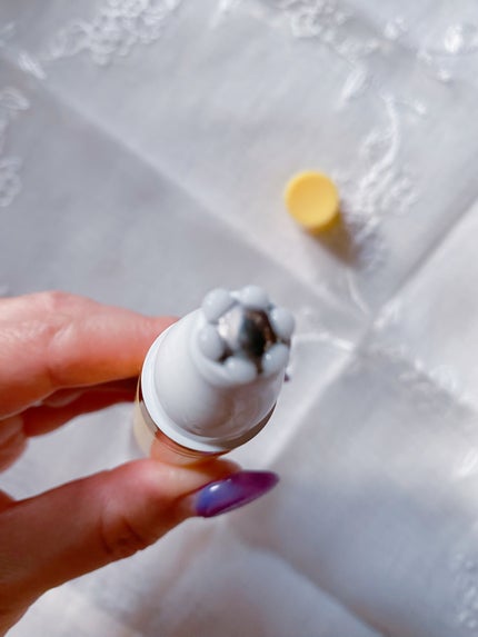 V9ビタミンアンプルロールオンアイクリームクリア/JMsolution/アイケア・アイクリームを使ったクチコミ(3枚目)