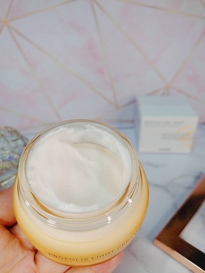 フルフィットプロポリスライトクリーム/COSRX/フェイスクリームを使ったクチコミ(2枚目)