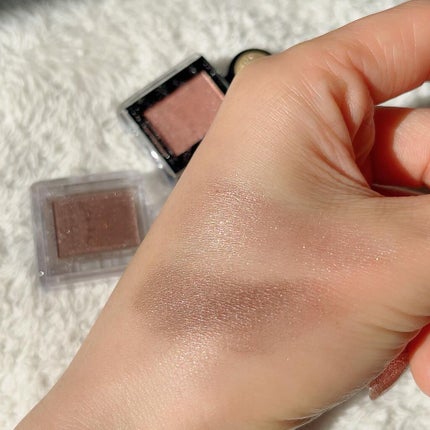 シャドーカスタマイズ BR703 コナ/MAJOLICA MAJORCA/単色アイシャドウを使ったクチコミ(2枚目)