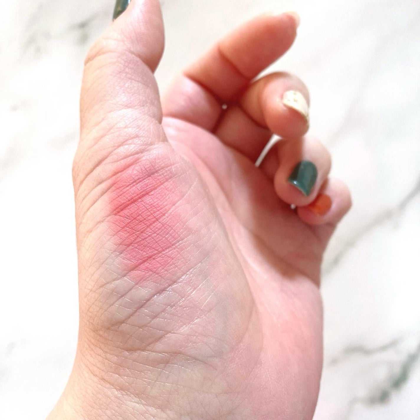 リップアンドチーク ブラーリープリンポット/fwee/口紅を使ったクチコミ(3枚目)