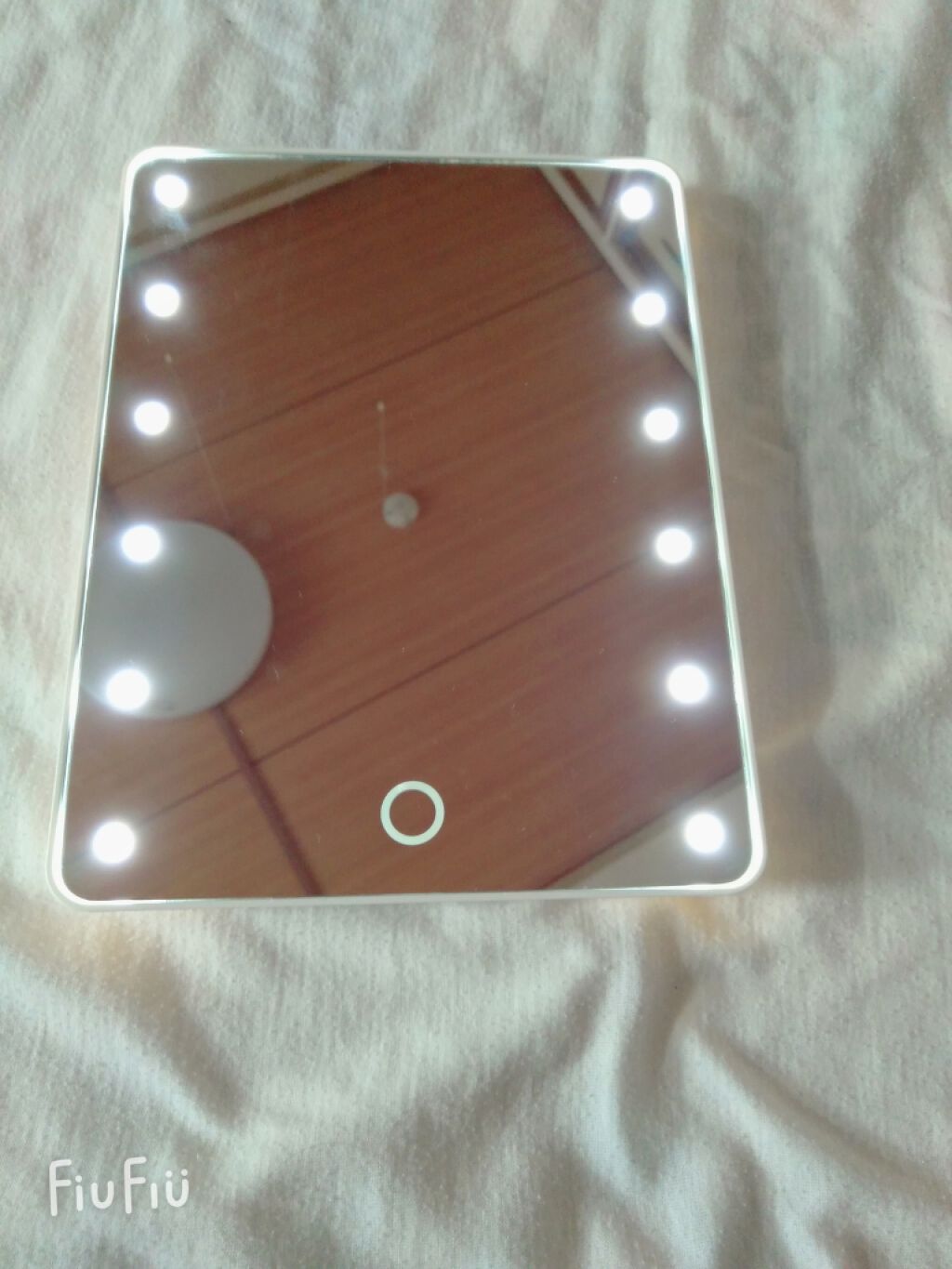 LED付ミラー(スタンドタイプ)/DAISO/その他化粧小物を使ったクチコミ（3枚目）