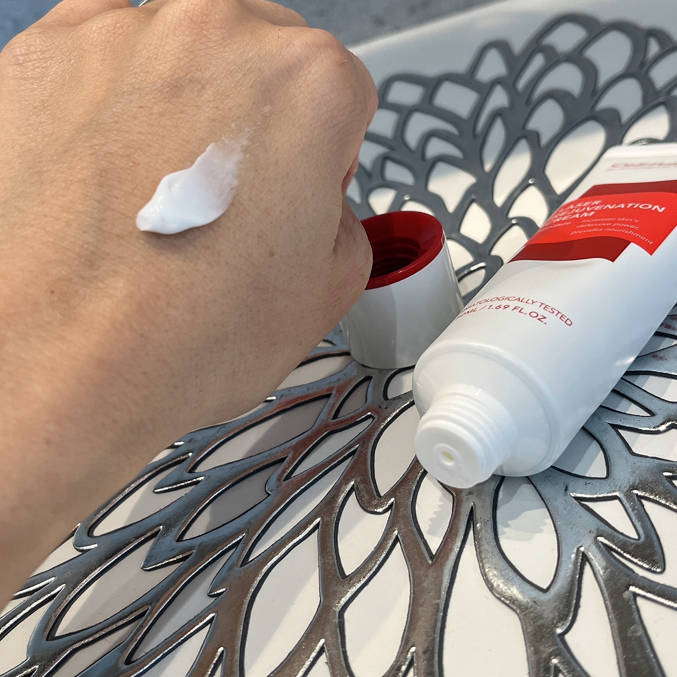 レーザーサンスクリーン 100/Cell Fusion C(セルフュージョンシー)/日焼け止めクリームを使ったクチコミ（2枚目）