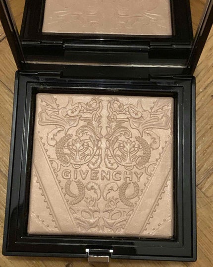 タン・クチュール・シマー・パウダー/GIVENCHY/プレストパウダーを使ったクチコミ(1枚目)
